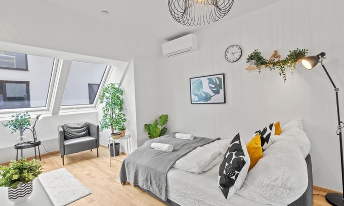 Grinzing Apartment | Long Term Stay - Near Klinik Floridsdorf - On-Site Parking for 19,90 Eur