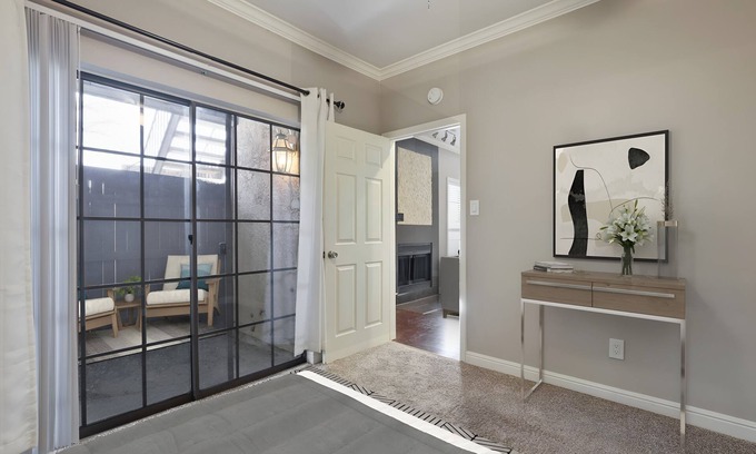Northeast Dallas House | Long Term Townhome Center of Dallas