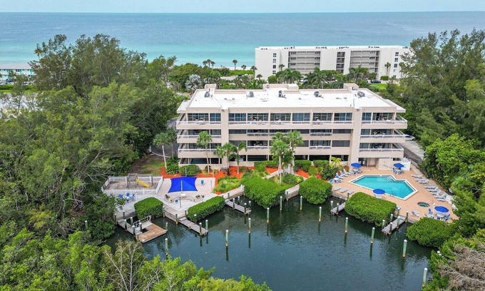 Longboat Key Condo | Longboat Bay Club