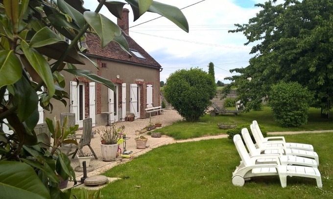 Ervauville House | Longère 220 m2 in enclosed garden of 1850 m2 with swimming pool 12x5- ping-pong- bicycles