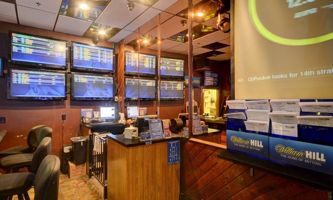 Sunrise Manor Hotel | Longhorn Casino & Hotel