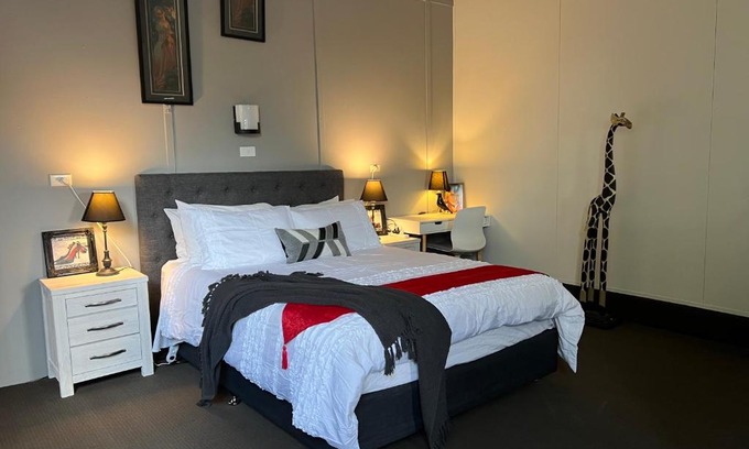 Orbost Apartment | Longhorn Ranch Apartments