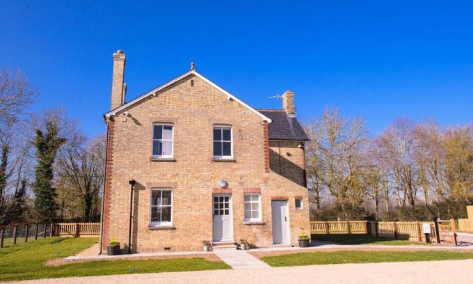 Cambridge House | Longstowe Farmhouse