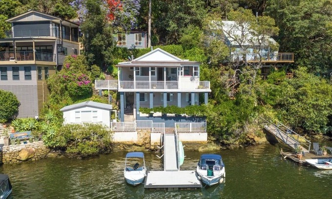 Berowra Waters House | Longview Waterfront House at Berowra Waters