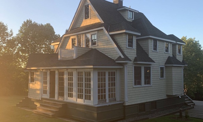 Barton House | Longwood: cozy country VT home 20 min from Craftsbury and on the VAST trails