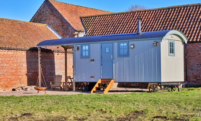 Horncastle Ski Chalet | Longwool View