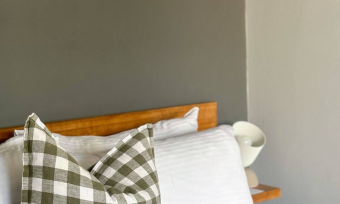 Chinatown Apartment | Lonsdale Street Studio Apartment