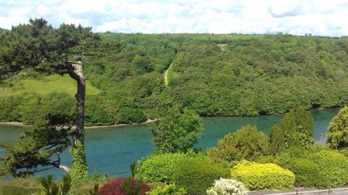 Looe House | Looe, Cornwall, Langunnett Cottage, quiet location with views