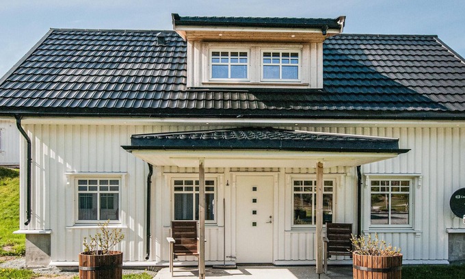 Oksvoll Apartment | Look forward to a beautiful vacation in scenic surroundings on the Fosen Peninsula.