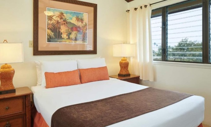 Nawiliwili Apartment | Look No More! Spacious Room w/ Private Balcony, Pool, Parking, Close to Beach