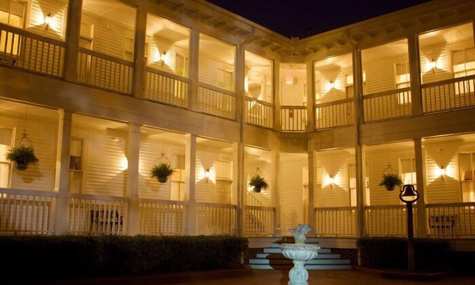 North Augusta Bed & Breakfast | Lookaway Inn