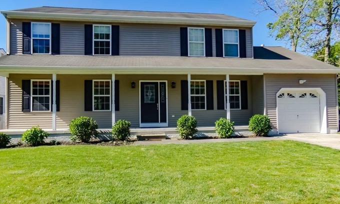 Lower Township House | Looking for a shore thing? This is it!