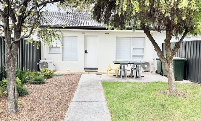 Campbelltown Condo | Looking for a worker/family-friendly stay? This is it! Fully self-contained & equipped for comfort.