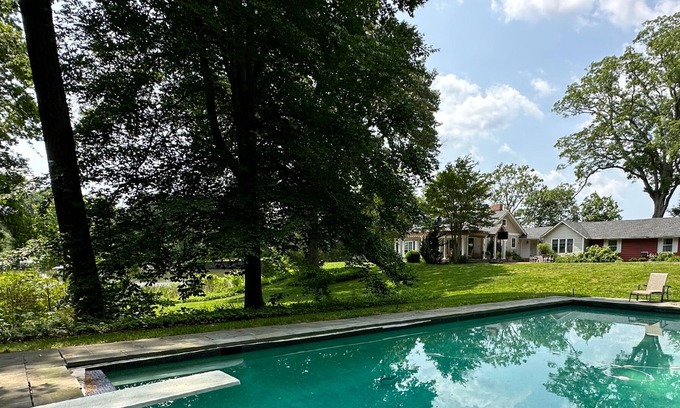 Easton House | Lookout at Leehaven - A stunning view is worth 1,000 words!