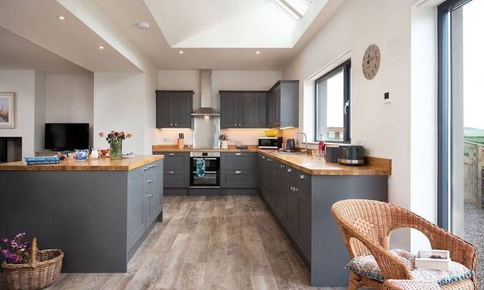 Ford Cottage | LOOKOUT NORTH - 4.5 miles from Cornhill-on-Tweed, sleeping 4