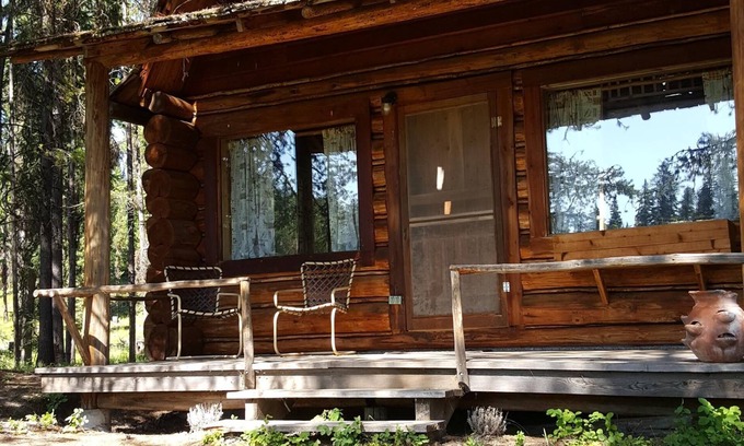 Condon Cabin | "Loon's Nest" rustic cabin hidden amongst the pines