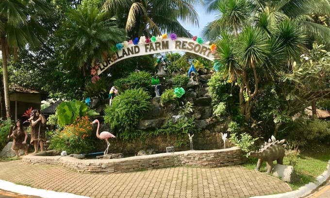 Angono Resort | Loreland Farm Resort