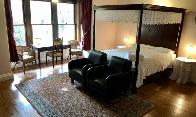 Portland Bed & Breakfast | Lorelei Bed & Breakfast
