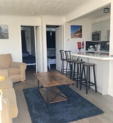 Hunstanton Ski Chalet | Lorna Doone