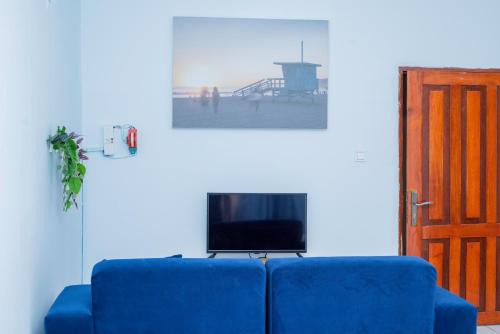 Conakry Apartment | Los Angeles to Conakry *KIPE*