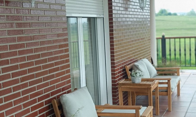 Santillana del Mar Ski Chalet | Los Avellanos de Santillana Lodging