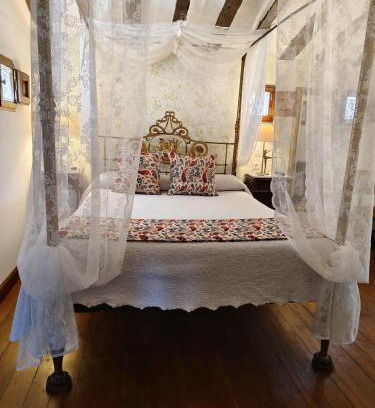 Cuzcurrita de Rio Tiron House | Los Colmenares