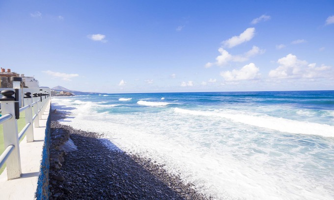 Arucas Apartment | "Los Enanos" Beach House