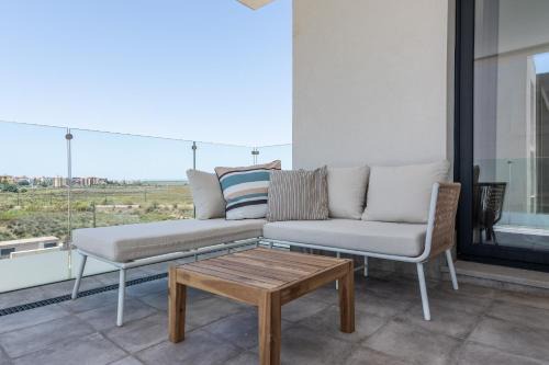 Ayamonte Apartment | Los Flamencos by Ĥ - Playa de los Haraganes HLHF5201PE72