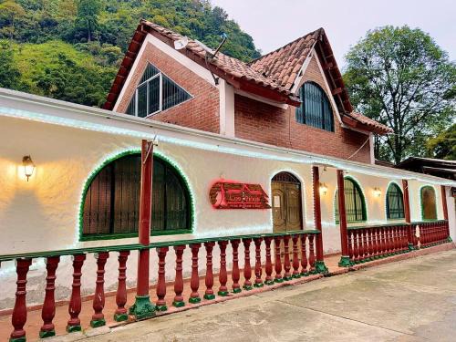 Villa Restrepo Hotel | Los Pinos EcoHotel