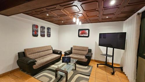 Primavera House | Los Profesionales 102- Transporte Aeropuerto Gratis!