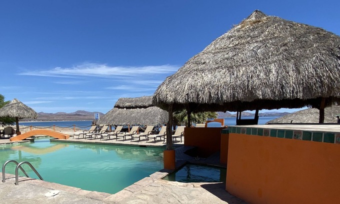 Agua de las Flores Hotel | Los Vientos Hotel