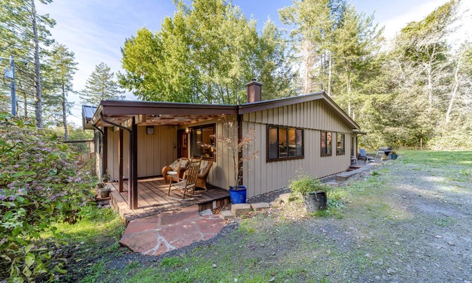 Carlotta House | Lost Coast Cottage Petrolia