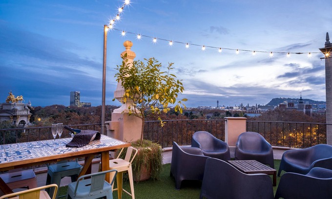 Sant Marti Apartment | LOST GARDEN XL - Strategic location, Top views
