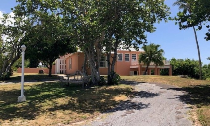 Warwick Resort | Lots of great space for families or groups coming to enjoy Bermuda!