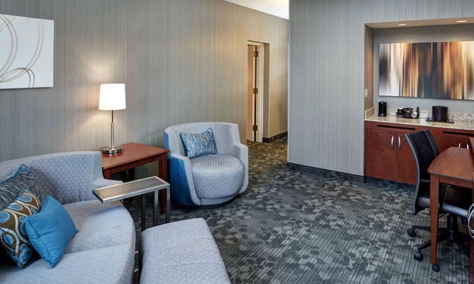 Brookfield Hotel | Lots of Hiking Opportunities! Indoor Swimming Pool, Pet-friendly Property!