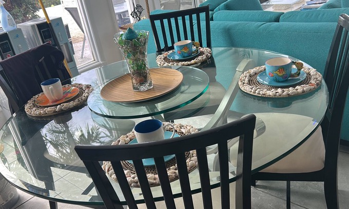 Nassau House | Lots of sunshine, cozy fresh air located in Nassau the Bahamas .ocean view
