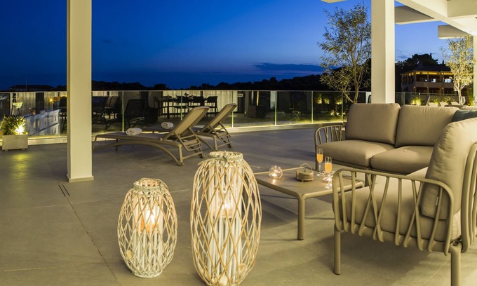 Vouliagmeni Apartment | Lotus Luxury Apartment