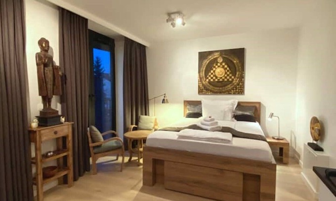 Zwierzyniec Apartment | Lotus studio apartment - Compact. Stylish. Perfect for city explorers.