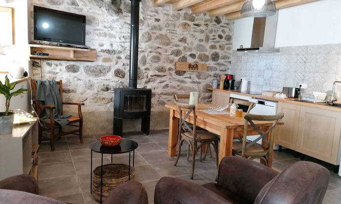 Siguer House | Lou's Barn
