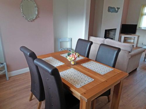 Crossmolina House | Lough Conn Holiday Home
