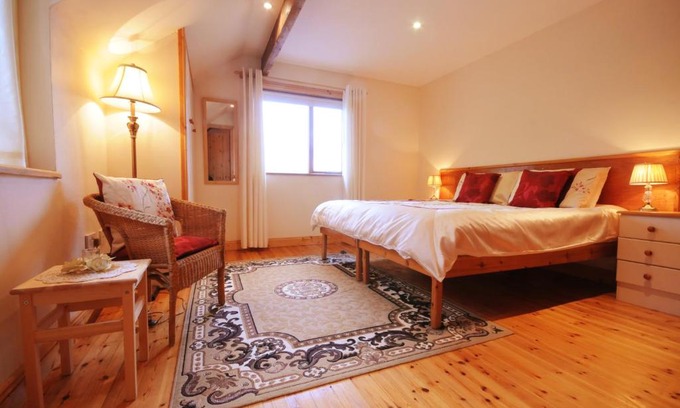 Glendalough Bed & Breakfast | Lough Dan House