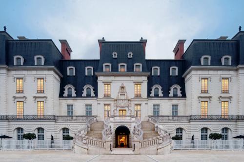 Wuhou Hotel | Louie Castle Sycamore Hotel