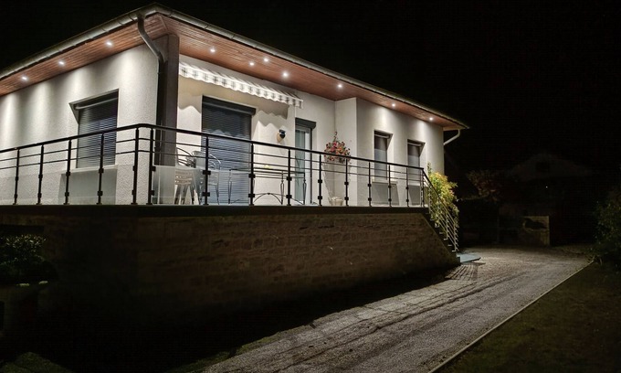 Le Deschaux House | Louis & Fina Casa Dans le Jura