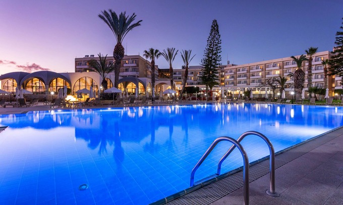 Geroskipou Resort | Louis Phaethon Beach