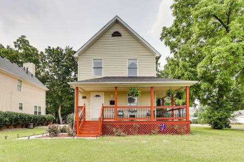 Bashford Manor House | Louisville Apartment - Walk to Restaurants!
