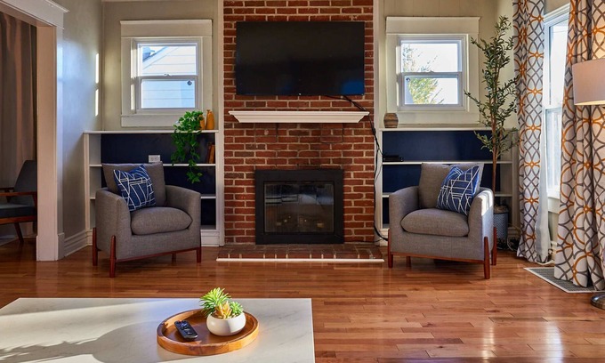 Kenwood Hill House | Louisville, Kentucky Derby 2024, Bourbon Trail, Living Loud, Bourbon and Beyond