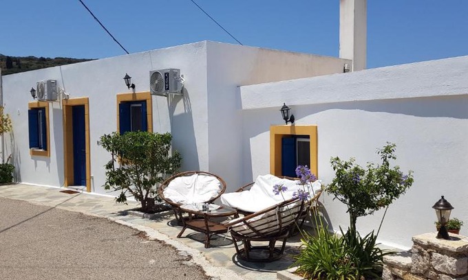 Kithira House | LOURANTIANIKA HOUSE