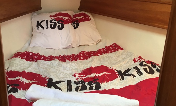 Thonon-les-Bains Boat Rental | Love Boat "A little corner for romantic lovers.