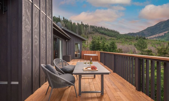 Hanmer Springs Ski Chalet | 'Love' Hanmer Couples Retreat