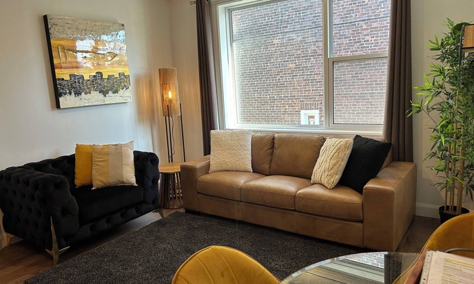Levis Apartment | Love nest 1 river from the castle! Free parking! Refurbished, Air conditioner